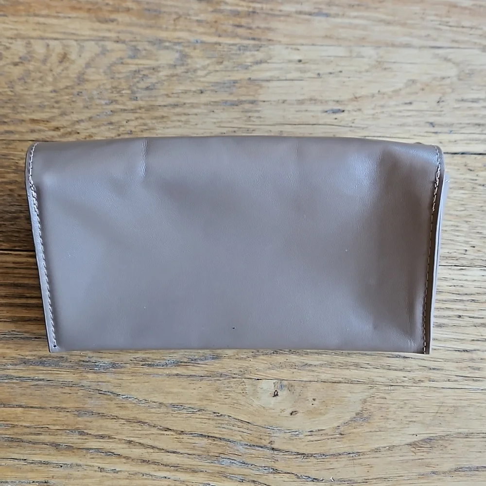 Burberry eyeglasses case